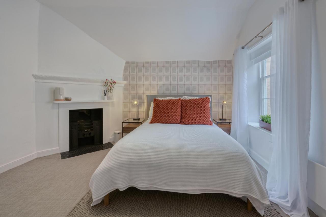 Beautiful Apartment On The Historic Rows Chester Eksteriør billede
