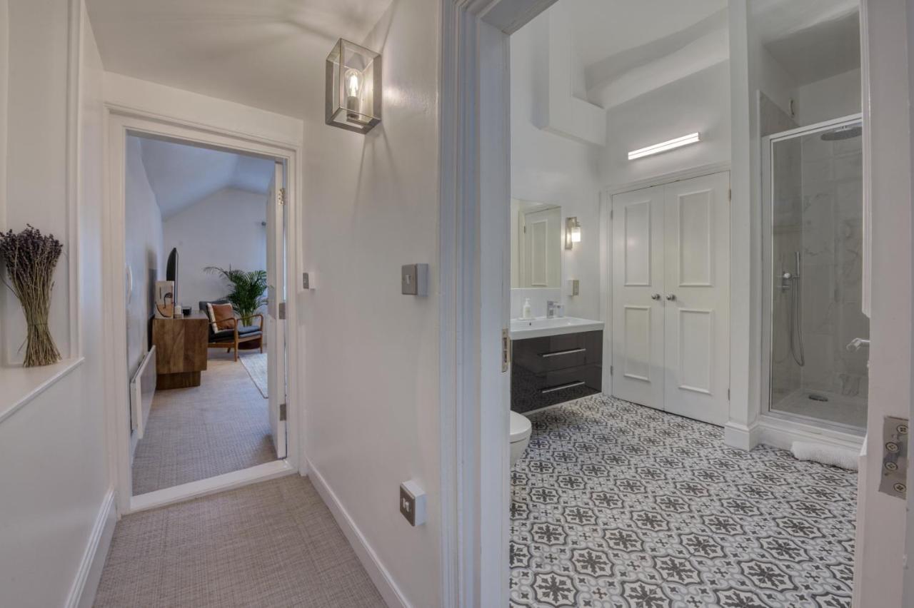 Beautiful Apartment On The Historic Rows Chester Eksteriør billede
