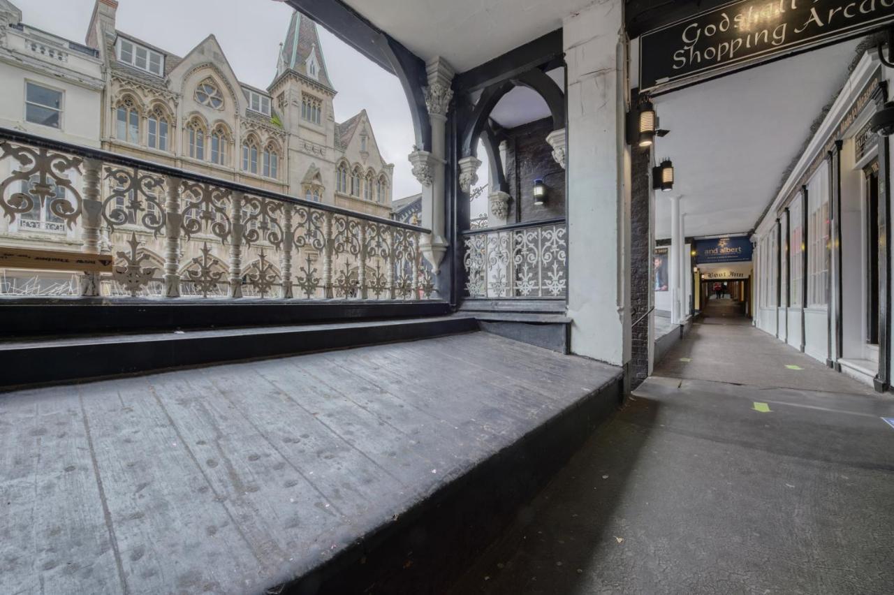 Beautiful Apartment On The Historic Rows Chester Eksteriør billede